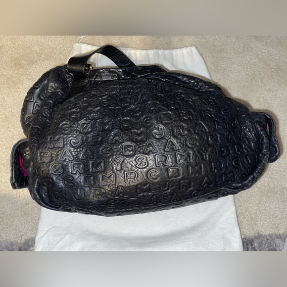 MARC JACOBS Pebbled Leather Hobo Bag - Black - Picture 7 of 11